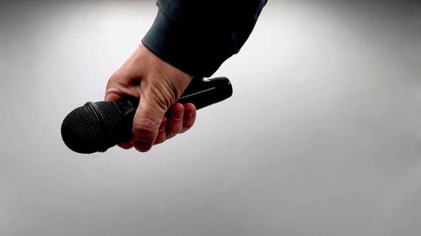 Microfono a mano dinamico: